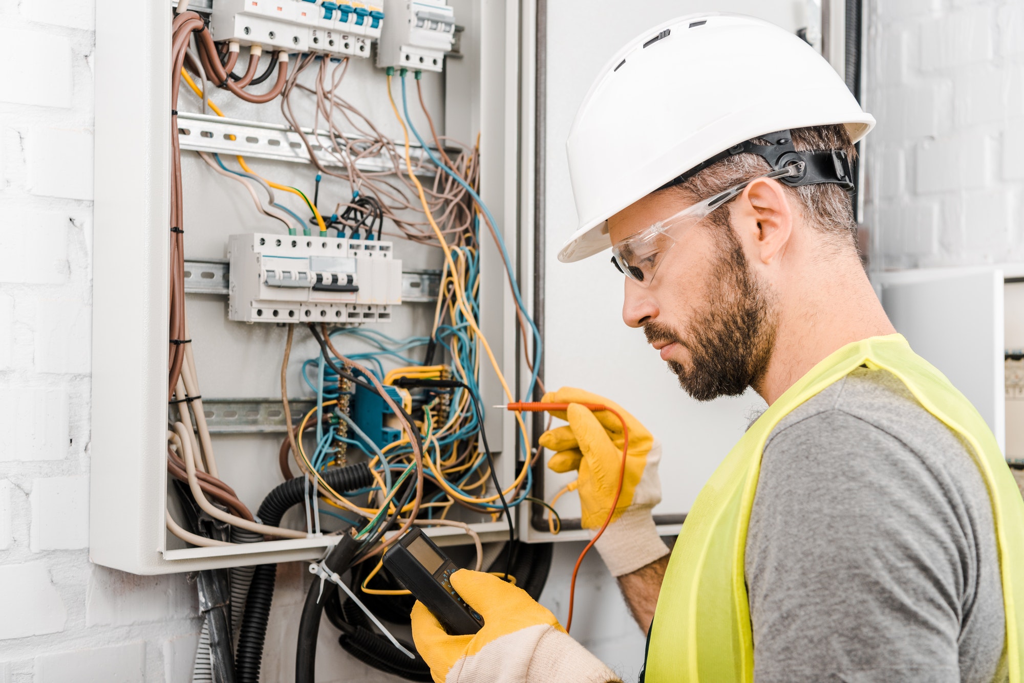 Realizzazione Impianti Elettrici in Abruzzo.